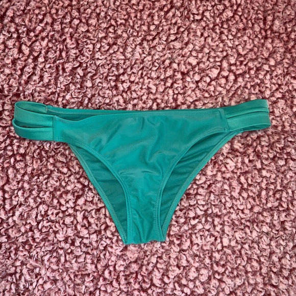 Bikini bottoms - Picture 1 of 2